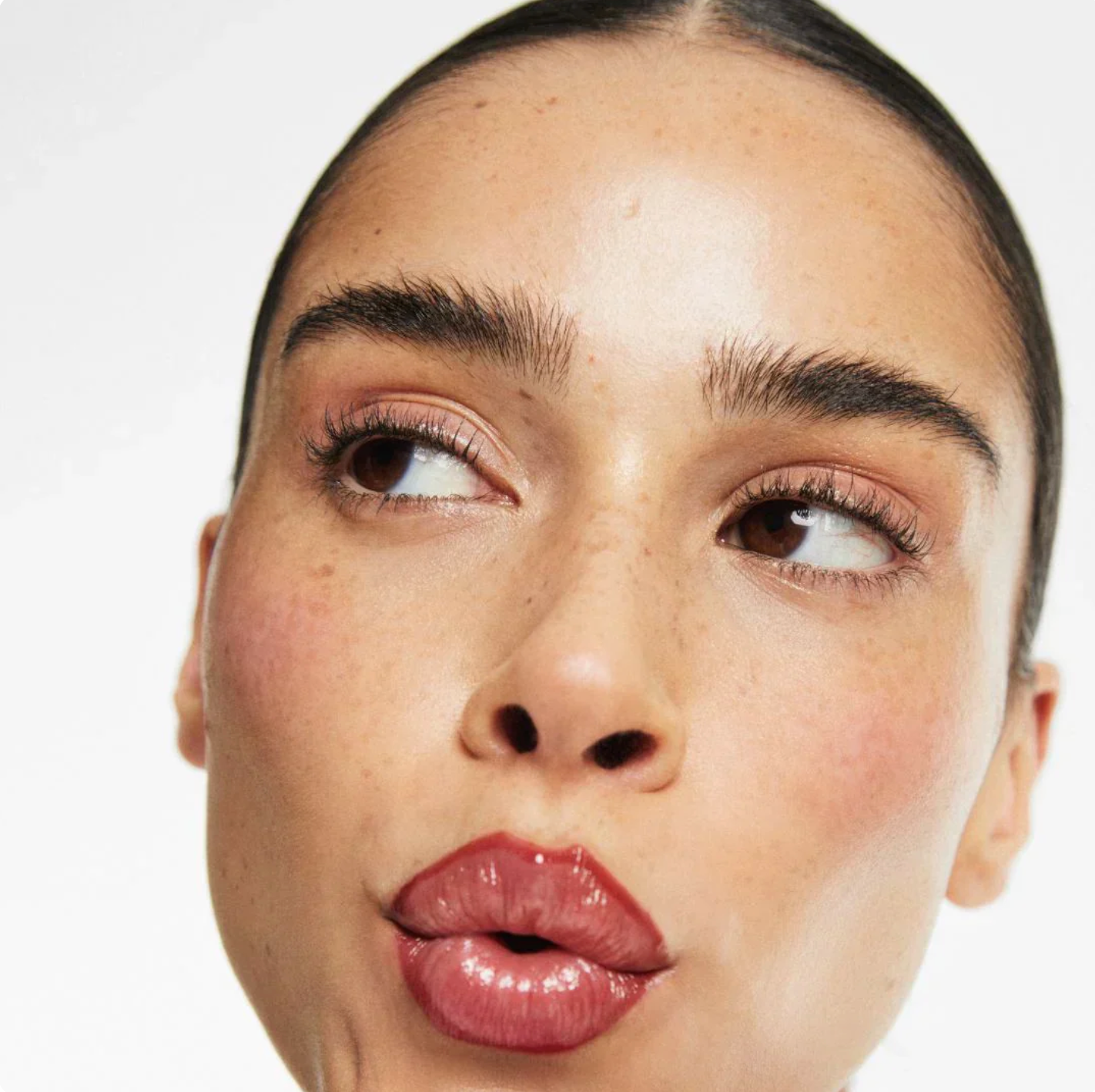 Kleben und Bleiben - abziehbare Lippenstiftfarbe